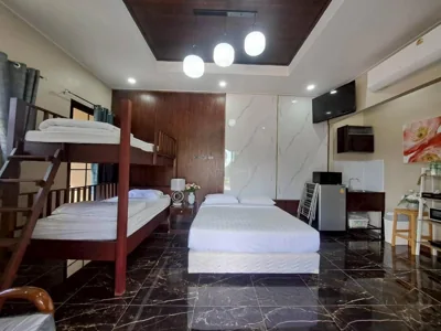 Dreibettzimmer mit Balkon — Siray Green Resort
